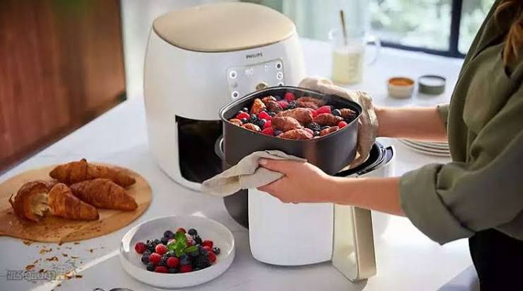 سرخ کن بدون روغن فیلیپس مدل HD9870 3 سرخ کن بدون روغن فیلیپس مدل HD9870